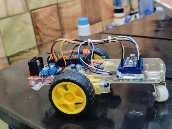 Arduino Bluetooth Robot