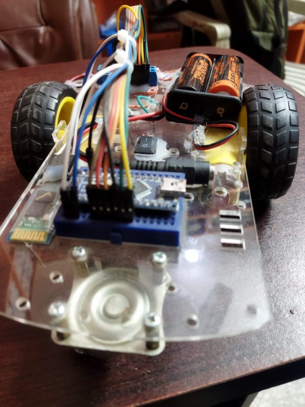 Arduino Bluetooth Robot