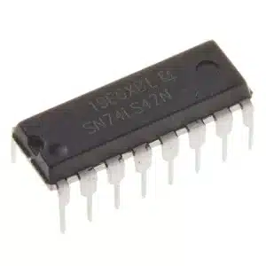 7447 BCD to 7-segment decoder/driver IC in DIP package, digital IC for converting binary-coded decimal inputs to 7-segment display outputs.