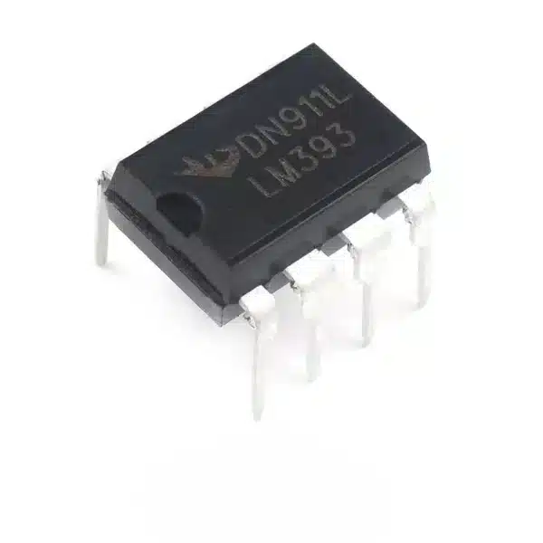 LM393 Dual Comparator IC (DIP)