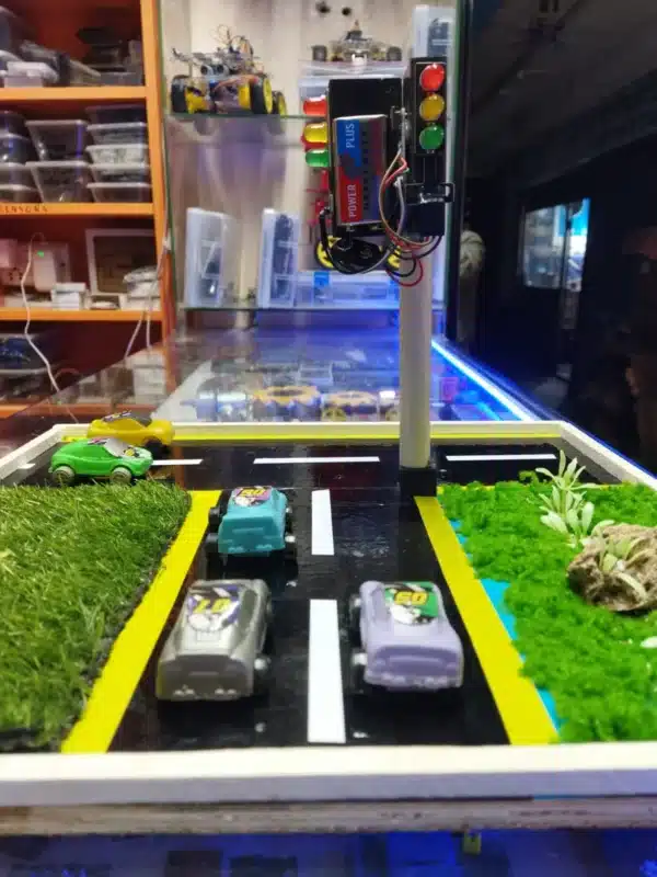 2-Way Traffic Light System using Arduino Nano (Model Based)